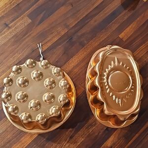 VINTAGE 2 Copper Metal Molds Sun Polka Dots Circle Bake Kitchen Home Decor